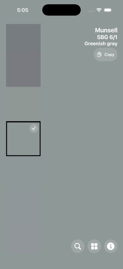 GeoColour colour view for Greenish gray (5BG 6/1) with notation, descriptive name and Copy button over the full-screen colour